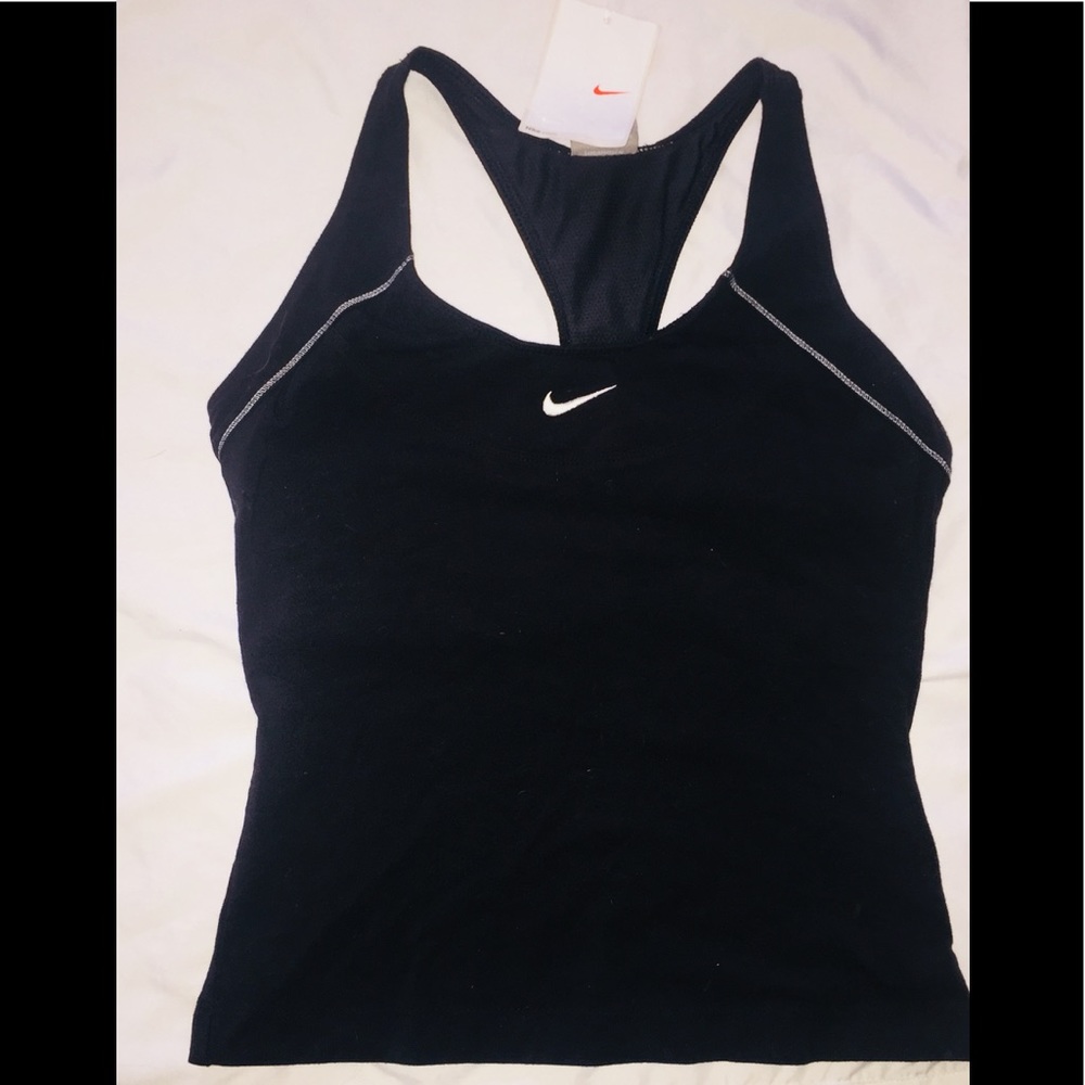 💥Brand new with tags women’s Nike tank